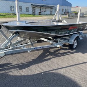 BATEAU DE PÊCHE KIMPLE HUNTER 370M AVEC KIT DÉCO
